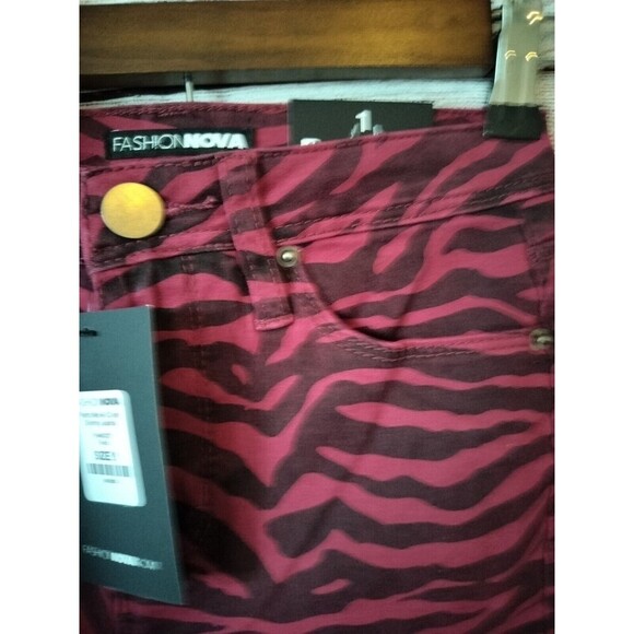 Fashion Nova Size 1 Paint Me All Over Red Zebra Tiger Stripes Jeans - Picture 4 of 8